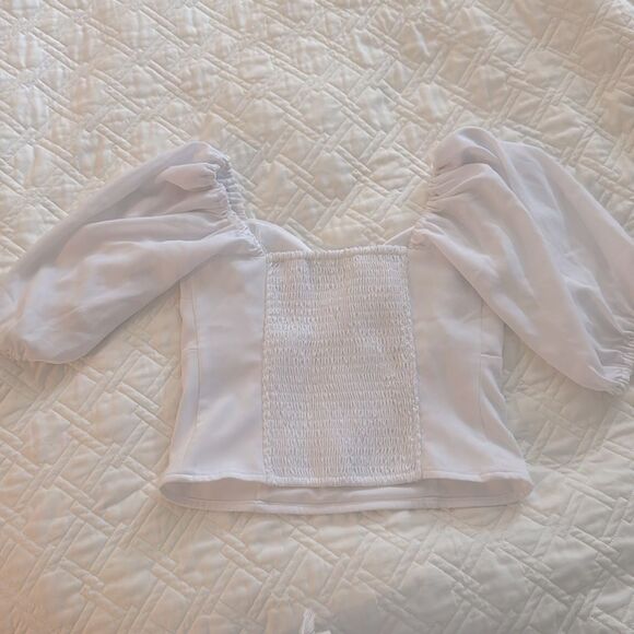 White Abercrombie and fitch crop top with puff sleeves - size XS - gently used - Picture 3 of 4
